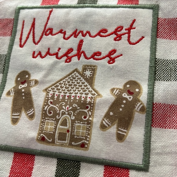 2 holiday kitchen towels - Picture 4 of 4